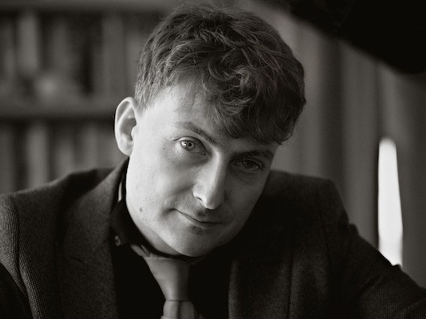Sven Hagolani