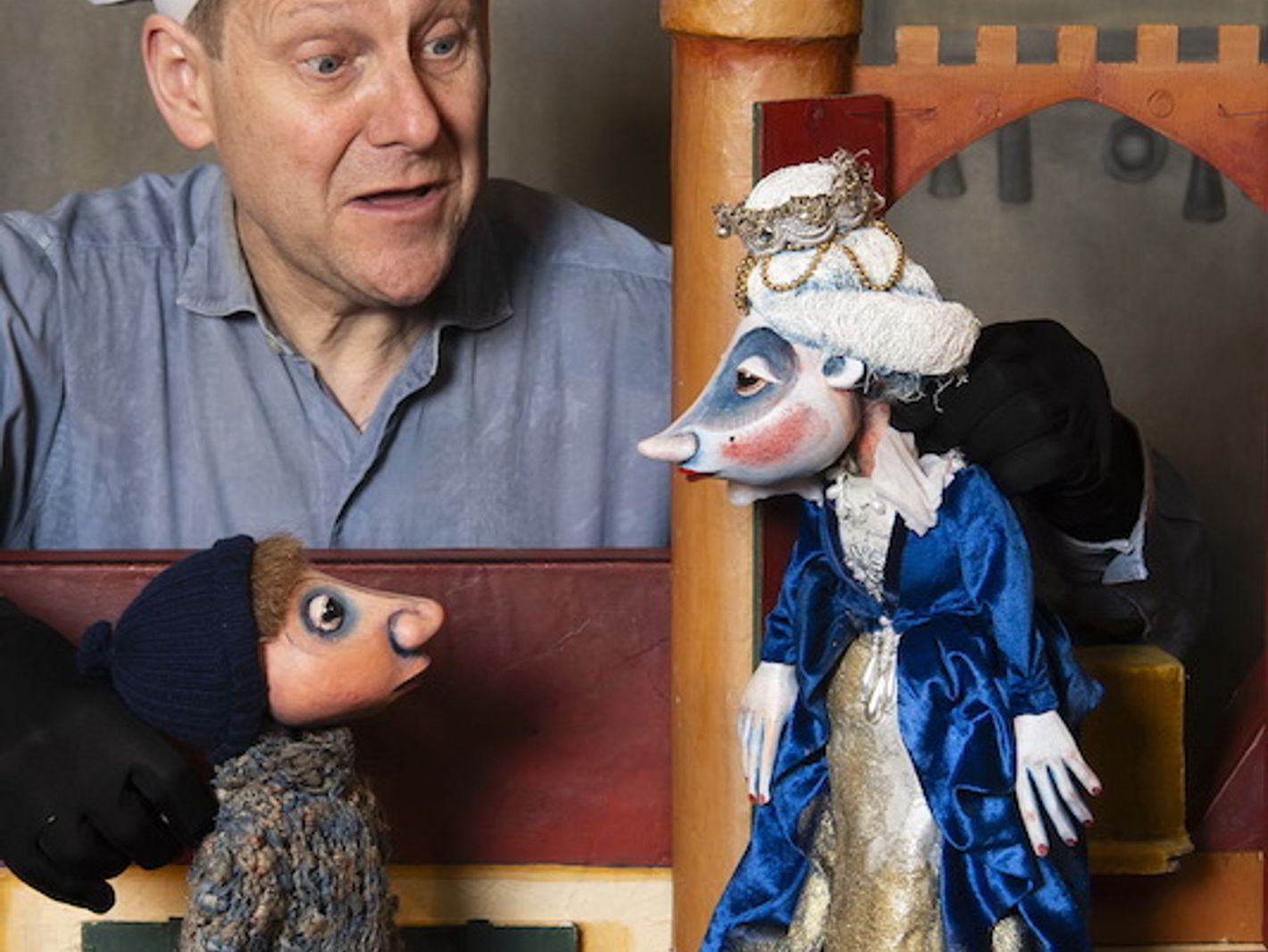 Moussong Theater mit Figuren