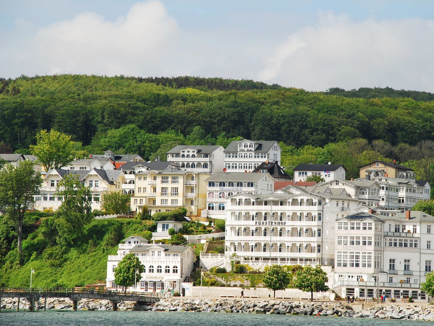 Sassnitz Blick von der Ostsee | © BirgitMundtOsterw.  - stock.adobe.com
