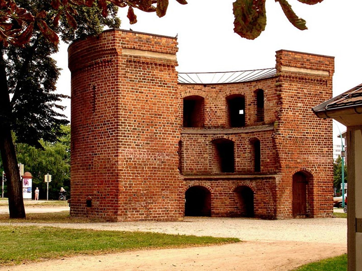 Historische Wall- und Wehranlagen Neubrandenburg