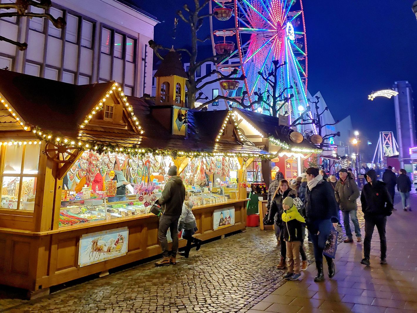 Neubrandenburger Weihnachtsmarkt "Weberglockenmarkt"