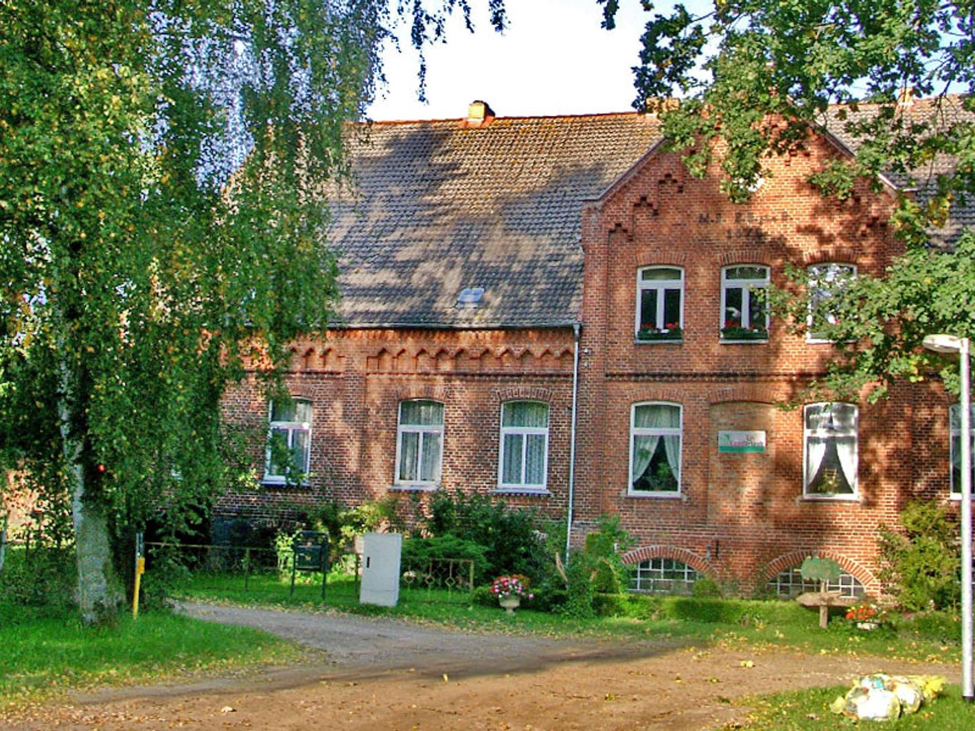 Gutshaus Louisenfeld