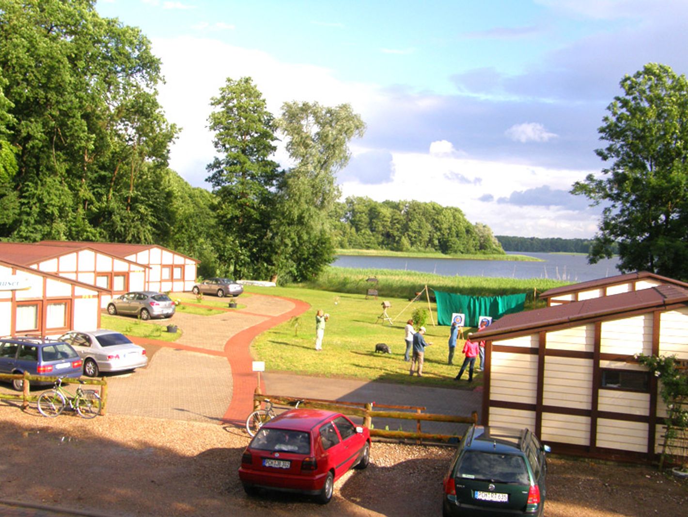 Ferienhäuser auf der Ferieninsel am Dobbertiner See