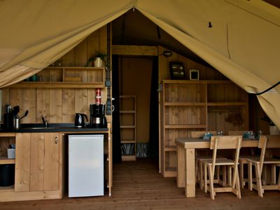 Glamping Zelt + Sanitäranlagen – Paradies Camp