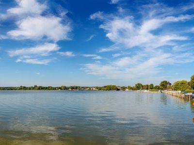 Ufer des Zierker Sees | © ebenart  - stock.adobe.com