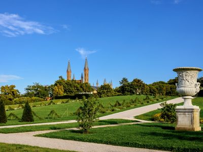 Terrassen im Schlossgarten von Neustrelitz | © ebenart - stock.adobe.com