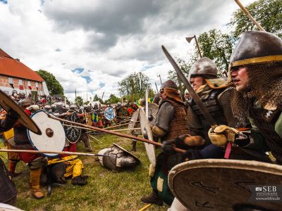 Burgfest Neustadt-Glewe Mittelalter trifft Barock