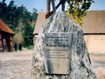 Helmut Hoelzer - Gedenken