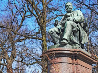 Fritz-Reuter-Denkmal Neubrandenburg