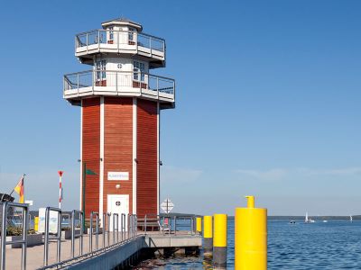 Leuchtturm Plau am See | UbjsP - stock.adobe.com