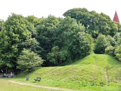 Poeler Schlosswall