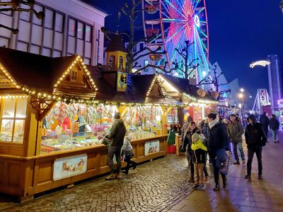 Neubrandenburger Weihnachtsmarkt "Weberglockenmarkt" | © mvp.de