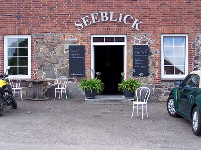 Restaurant Seeblick neben der Kirche