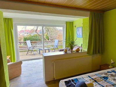 Zimmer mit Sitzecke & Terrasse