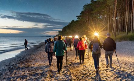 Fackelwanderung "Inselleuchten" | © Fackelwanderung am Strand.jpg