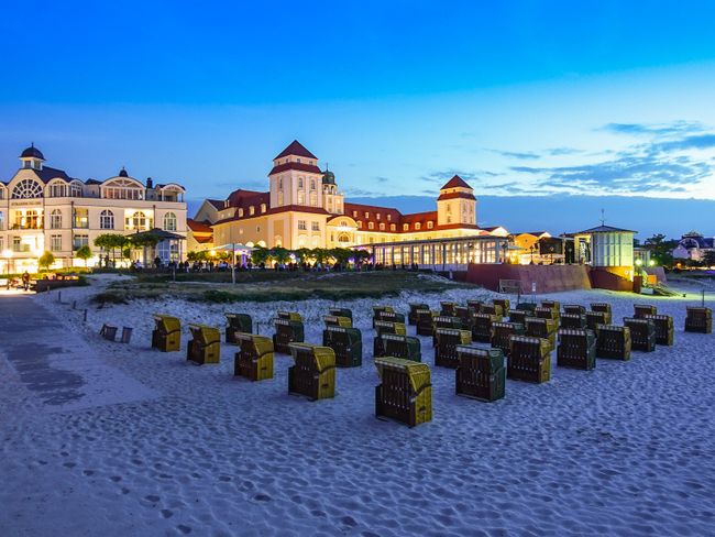 Kurhaus in Binz | © Andrea Schwingel  - stock.adobe.com