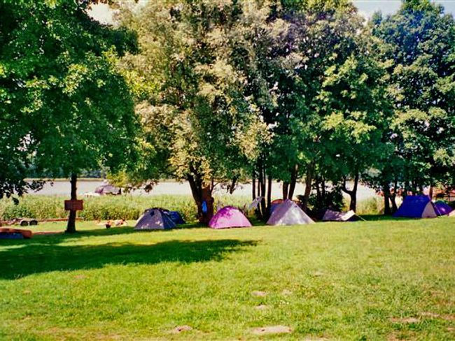 Campingplatz am Strandhotel Mirow