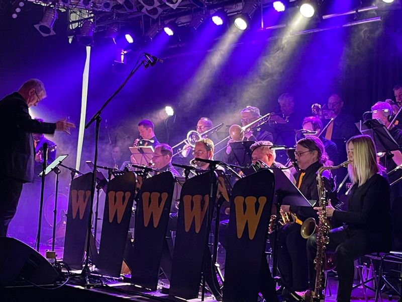 BigBand W