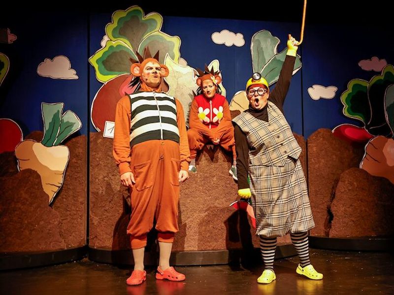 Hase und Igel_Mut_Burghofbühne Dinslaken