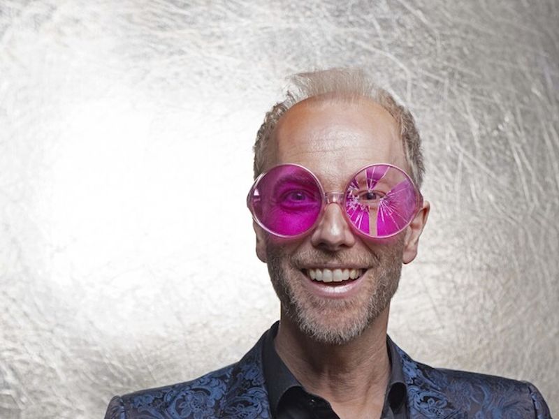 Sven Hagolani