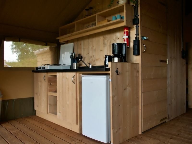 Glamping Zelt + Sanitäranlagen – Paradies Camp