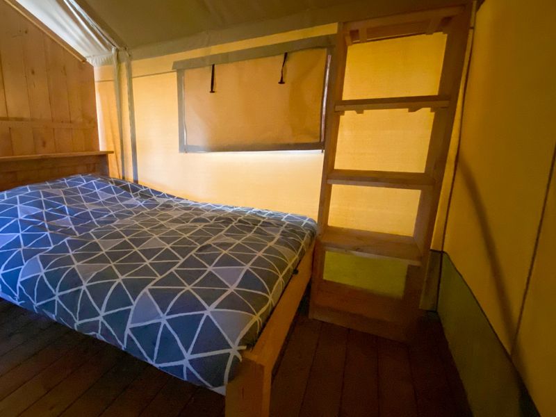 Glamping Zelt + Sanitäranlagen – Paradies Camp