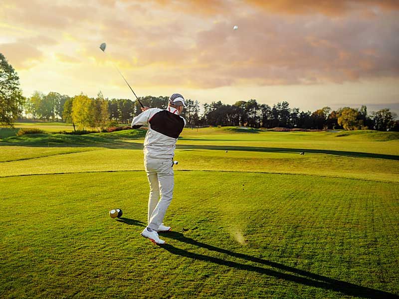 Golfer - kein Original-Foto aus Göhren-Lebbin | © alexsokolov - stock.adobe.com