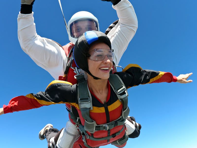 Fallschirmspringen Sylt | germanskydive110 - stock.adobe.com