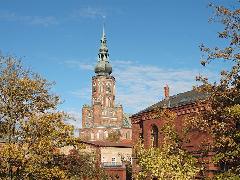 Kirche in Greifswald | ©  Elke Hötzel - stock.adobe.com