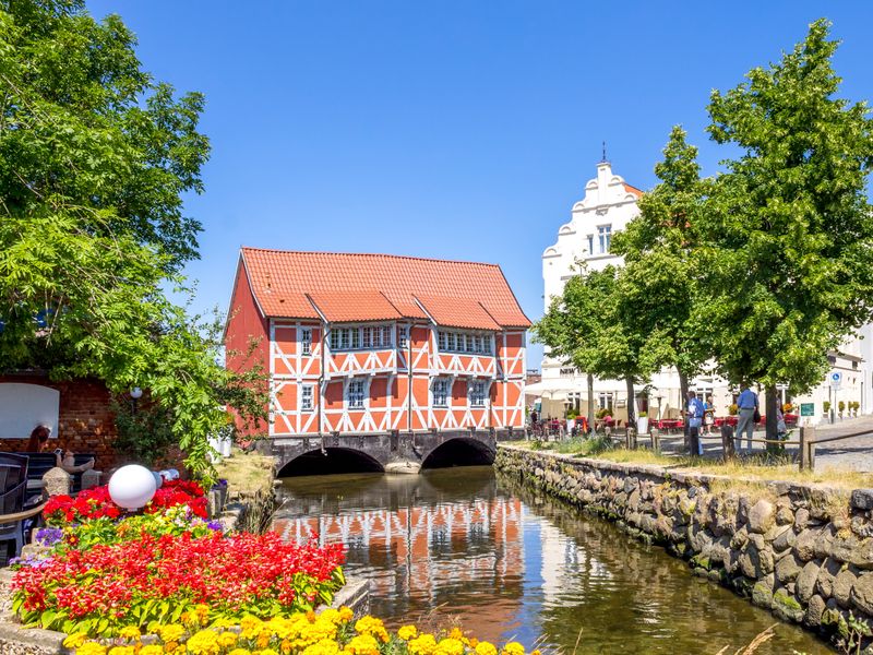 Altstadt Wismar | © Sina Ettmer - stock.adobe.com