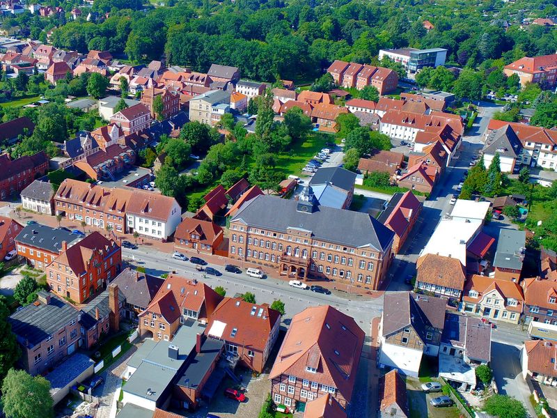 Luftbild Rathaus Hagenow | © reindesign-sn - stock.adobe.com