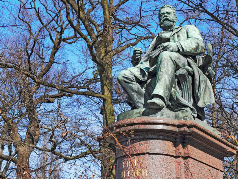 Fritz-Reuter-Denkmal Neubrandenburg
