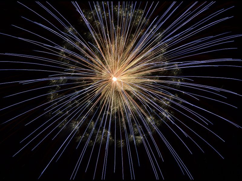 XXL- Feuerwerk  | © fireworks-102971_1920