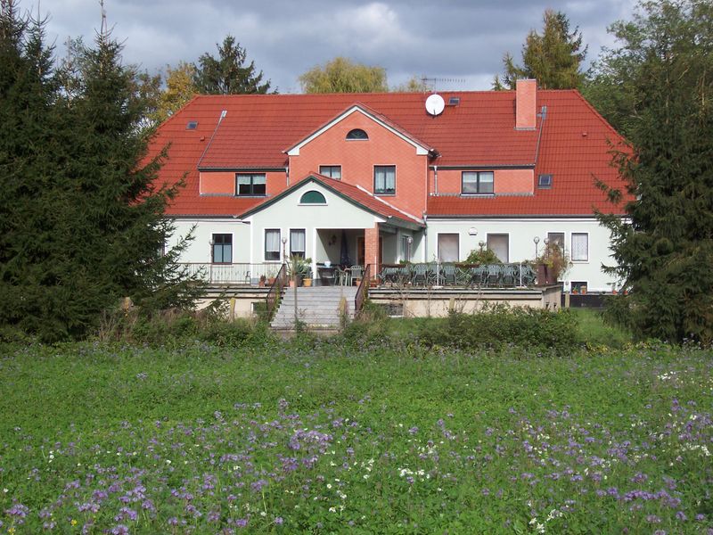 Herrenhaus Friedrichshof UG