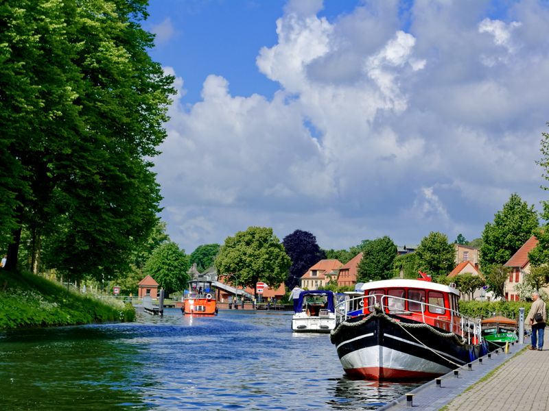 Stadt-Liegeplatz in Plau am See | © helmut - stock.adobe.com