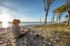 Malen am Naturstrand an der Ostsee | © haiderose - stock.adobe.com