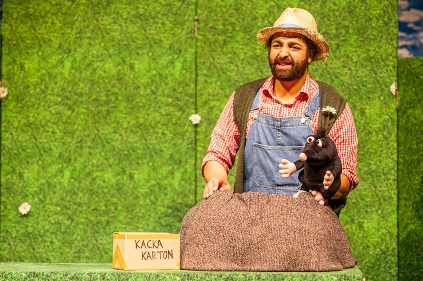 Theater Chapeau Claque