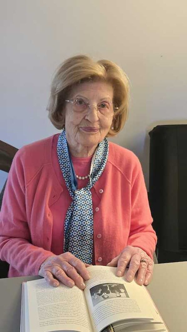 Eva Szepesi