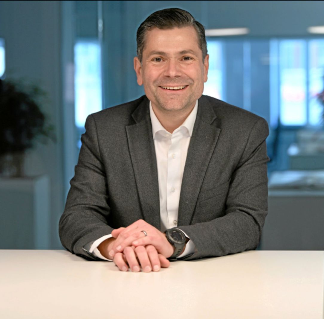 Dr. Florian freund