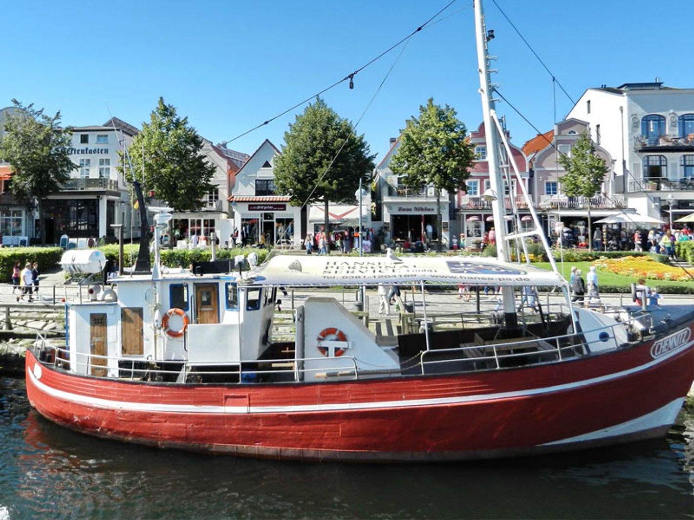 Flaniermeile um den Alten Strom Warnemünde