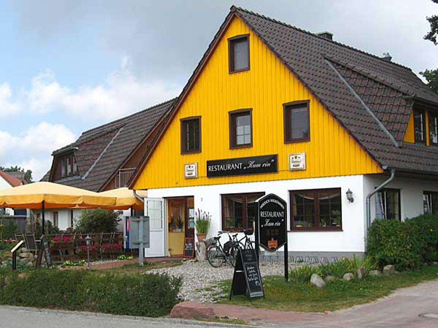 Restaurant  "Kum rin"