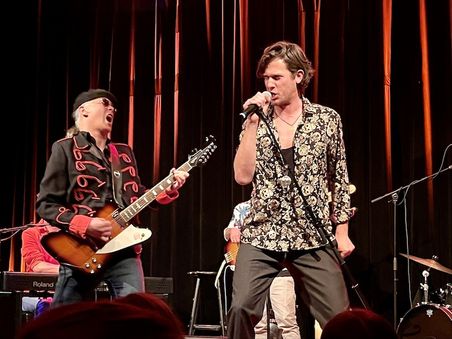 JAKOB NACKEN & DIE TOYBOYS • Silvester Special! - Das Impro-Konzert!